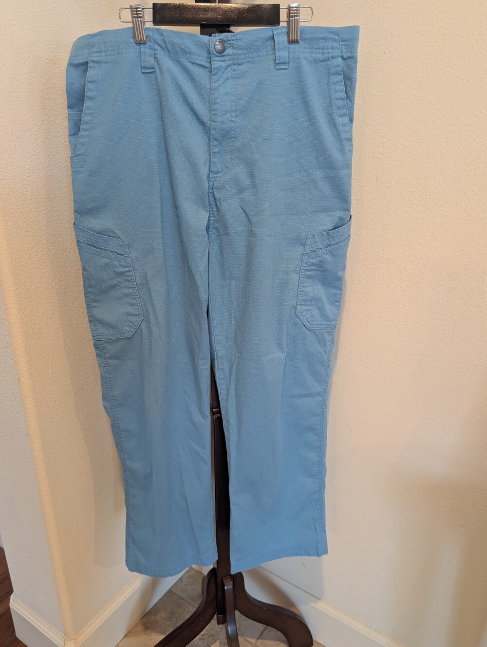 Carhartt Men's Light Blue Cargo Scrubs Pants - Size Regular L